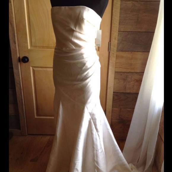 Badgley Mischka Wedding Dress 6 Ivory Mermaid NEW - Picture 3 of 6